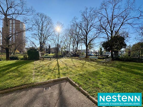 Appartement Villeurbanne 3 pièce(s) 62.44 m2 avec grand parking collectif