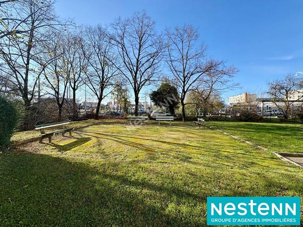 Appartement Villeurbanne 3 pièce(s) 62.44 m2 avec grand parking collectif