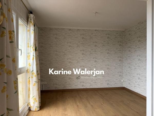 Hénin-Beaumont (62110) AGREABLE APPARTEMENT - BELLE PIECE DE VIE - 2 CHAMBRES - 98M2