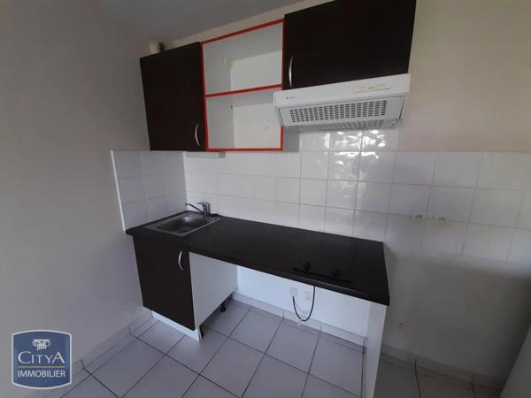 Appartement à louer 2 pièces 42.42m² Estillac (47310)