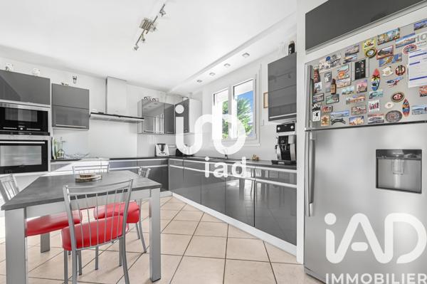 Maison à vendre 8 pièces 230 m² Villennes-sur-Seine