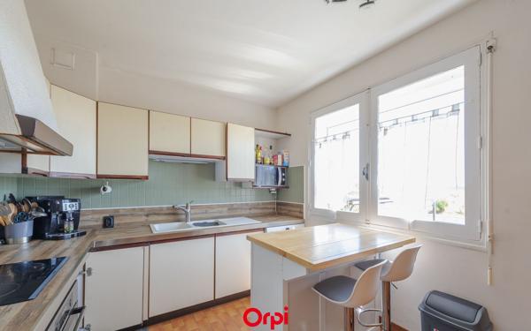 Maison à vendre    5 pièces • 83,30 m2 Saint-Vivien