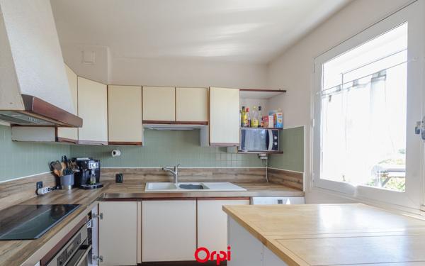 Maison à vendre    5 pièces • 83,30 m2 Saint-Vivien