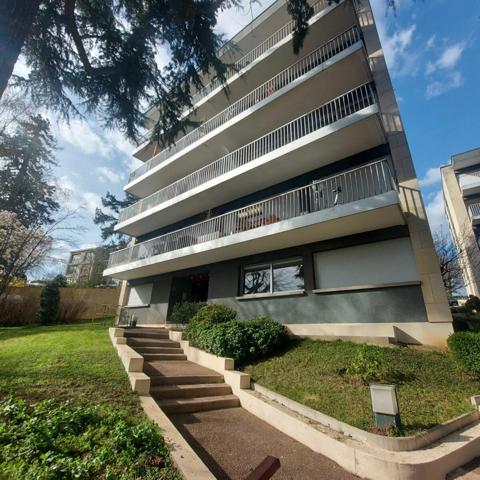 Appartement à louer    1 pièce • 20 m2 Sèvres