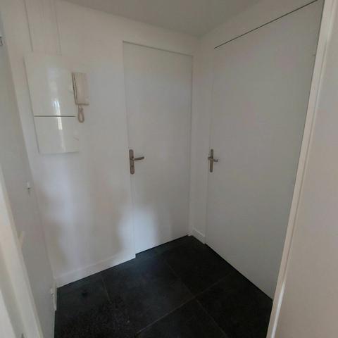 Appartement à louer    1 pièce • 20 m2 Sèvres