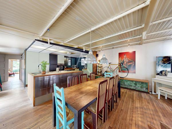 UN LOFT CACHÉ AU COEUR DE NEUILLY-SUR-MARNE, UNE PROPRIÉTÉ HORS NORMES AUX VOLUMES EXCEPTIONNELS