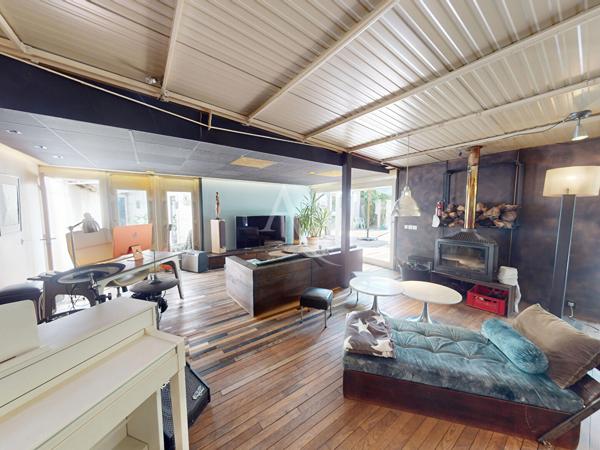 UN LOFT CACHÉ AU COEUR DE NEUILLY-SUR-MARNE, UNE PROPRIÉTÉ HORS NORMES AUX VOLUMES EXCEPTIONNELS