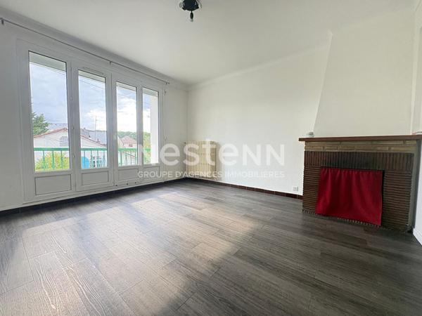 Nestenn Igny - Appartement  avec balcon , 2 chambres, box et parking, proche Plateau de Saclay et Vélizy