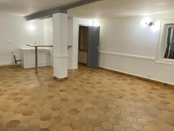 IMMEUBLE DE RAPPORT CENTRE NIORT 2STUDIOS, 1 T2