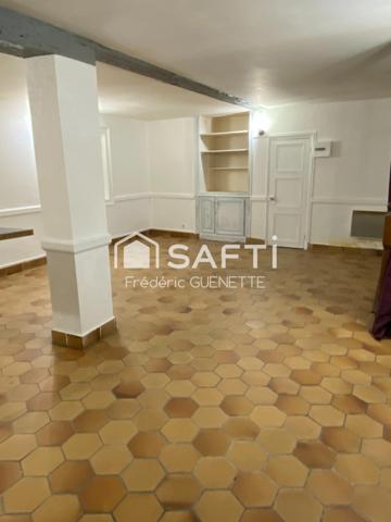 IMMEUBLE DE RAPPORT CENTRE NIORT 2STUDIOS, 1 T2