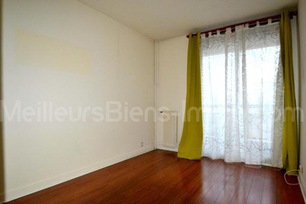 Appartement 3 pièces – Balcon, ascenseur, box fermé en option