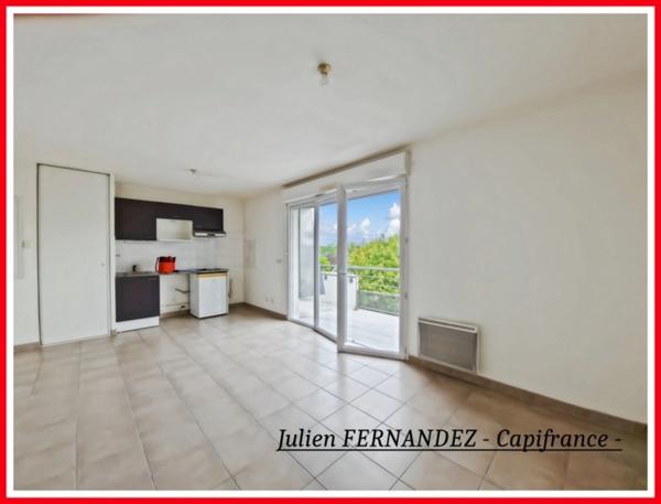 Dpt Indre et Loire (37), à vendre CHAMBRAY LES TOURS Appartement T2 de 41.72m² et 2 places de parking