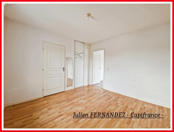 Dpt Indre et Loire (37), à vendre CHAMBRAY LES TOURS Appartement T2 de 41.72m² et 2 places de parking