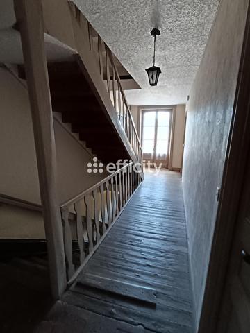 Maison 5 pièces - 228 m²