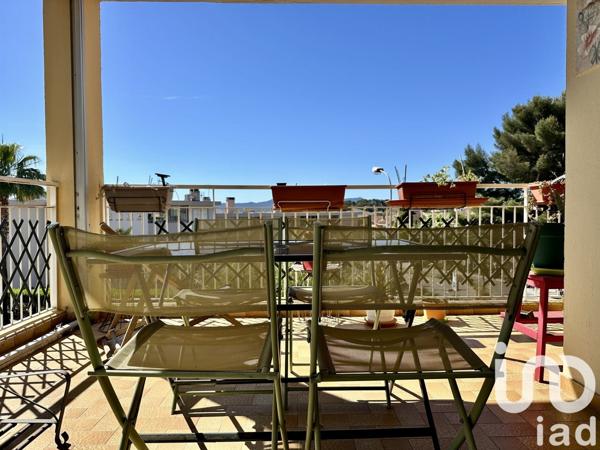 Appartement 3 pièces de 62 m² à Sanary-sur-Mer (83110)