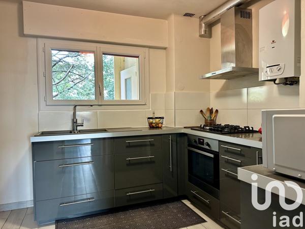 Appartement 3 pièces de 62 m² à Sanary-sur-Mer (83110)