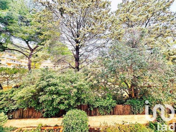 Appartement 3 pièces de 62 m² à Sanary-sur-Mer (83110)