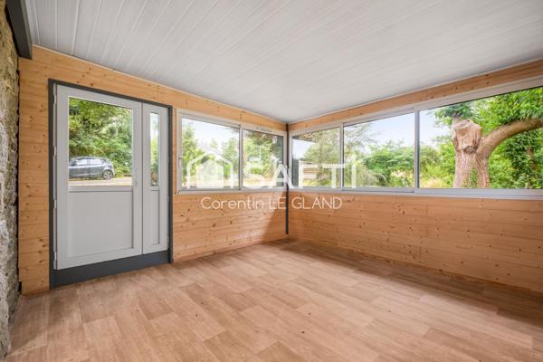 Maison en pierre, dans un écrin de verdure !