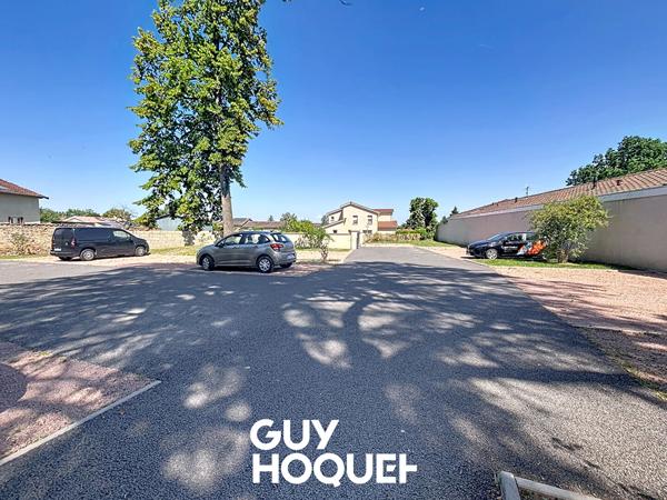 Magnifique T3 Rénové et Meublé entièrement + Stationnement et Cave - 71680 CRECHES-SUR-SAONE