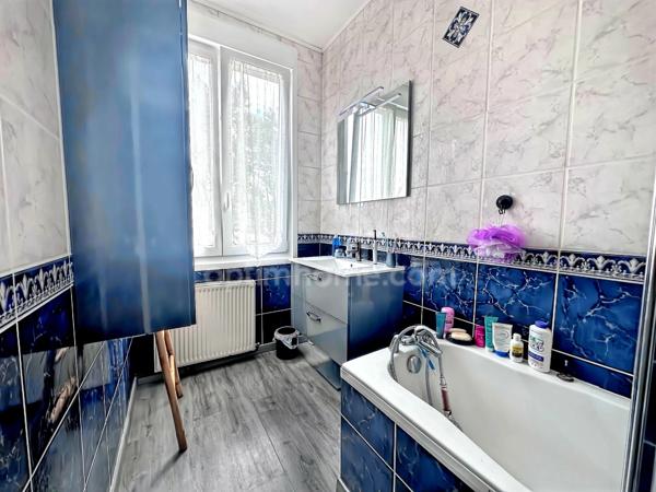 GAUCHY – MAISON FAMILIALE D’ENVIRON 134 M² – 3 CHAMBRES + BUREAU – JARDIN ET TERRASSE