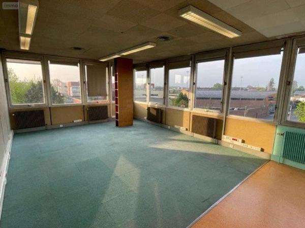 Bureaux à vendre à Hazebrouck dans le Nord (59190), ref : H9253   
Centre-ville