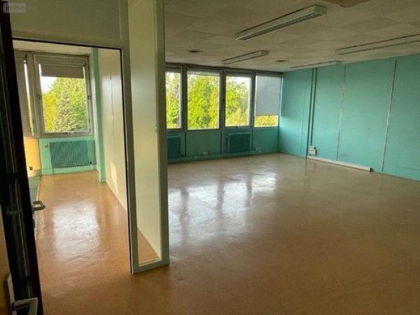 Bureaux à vendre à Hazebrouck dans le Nord (59190), ref : H9253   
Centre-ville