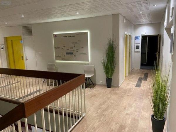 Bureaux à vendre à Hazebrouck dans le Nord (59190), ref : H9253   
Centre-ville