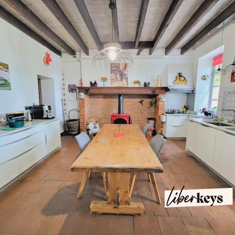 Demeure d’exception au cœur du Tarn – Maison de Maître de 450 m² sur 3 hectares avec piscines intérieure et extérieure