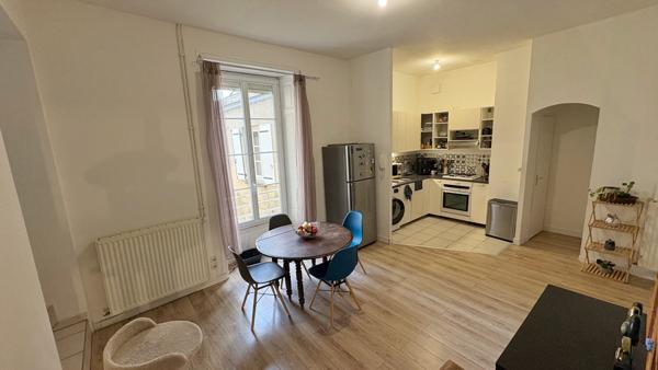 NIORT - Centre-ville - Appartement T4 de 82m²
