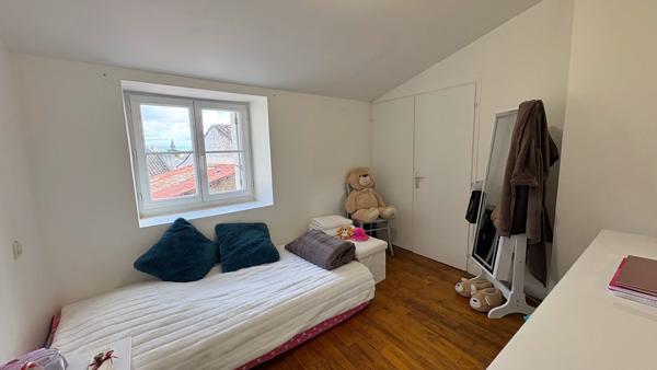 NIORT - Centre-ville - Appartement T4 de 82m²