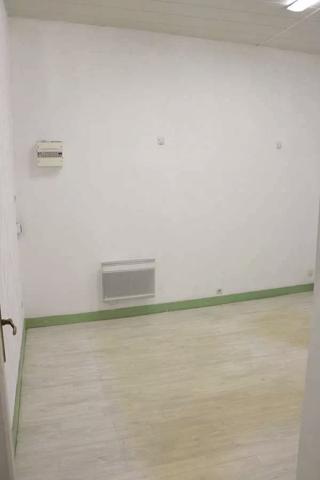 Location Local commercial 98 m2 à Matha