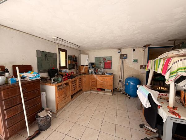 A VENDRE maison T4 de 90 m² avec jardin et vaste rdc, située au calme 13190 Allauch