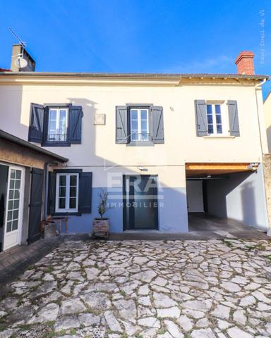 Maison de ville 4 chambres + studio indépendant - Grand terrain