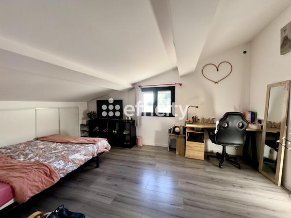 Maison 11 pièces - 267 m²