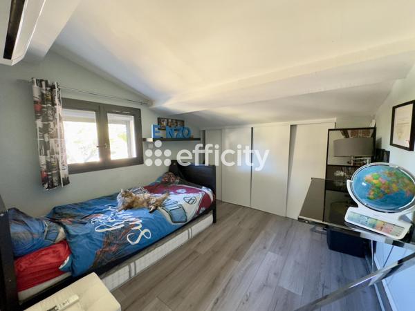 Maison 11 pièces - 267 m²