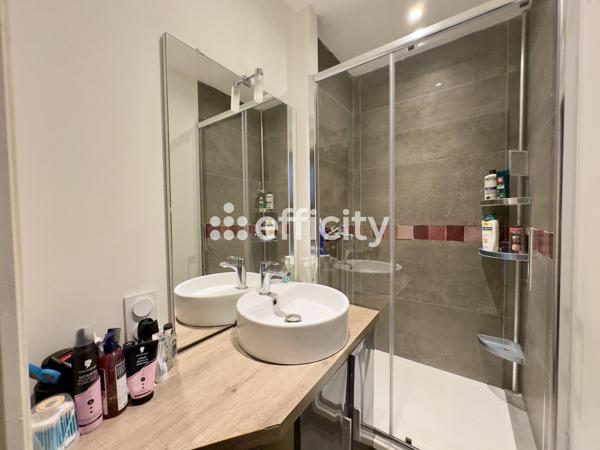 Maison 11 pièces - 267 m²