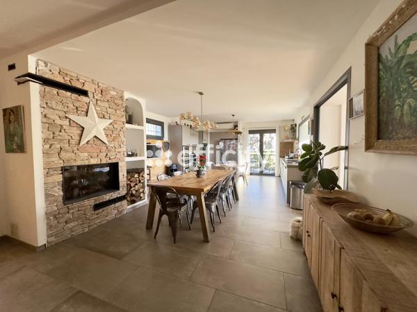 Maison 11 pièces - 267 m²