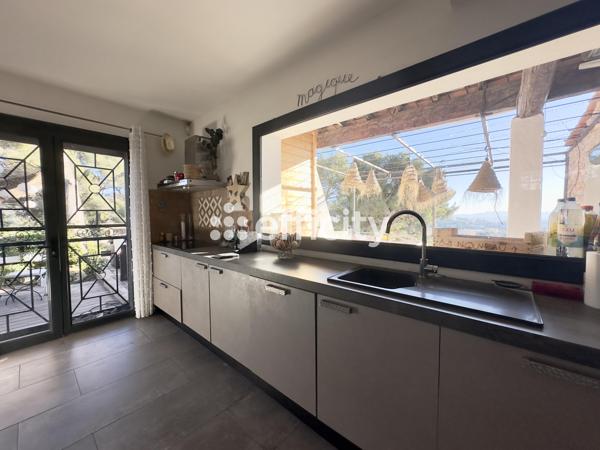 Maison 11 pièces - 267 m²