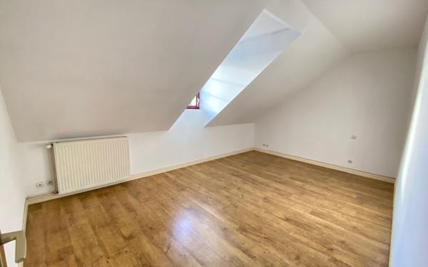 Maison à vendre    2 pièces • 82,63 m2 Alençon