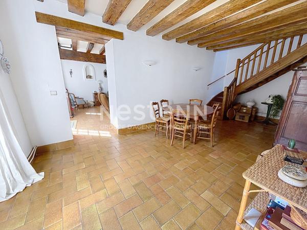 A vendre Maison de 6 pièces de 183 m² à Plaisir - Quartier centre ville-village