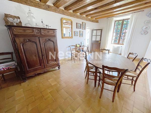 A vendre Maison de 6 pièces de 183 m² à Plaisir - Quartier centre ville-village