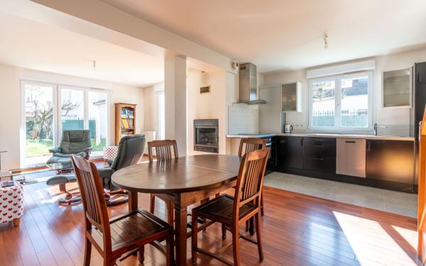 Maison à vendre    6 pièces • 130 m2 Maisons-Alfort