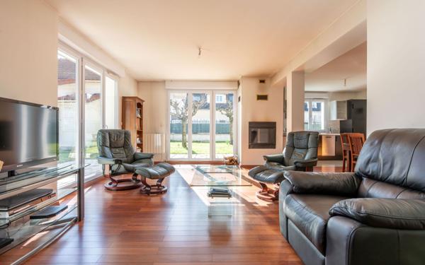 Maison à vendre    6 pièces • 130 m2 Maisons-Alfort