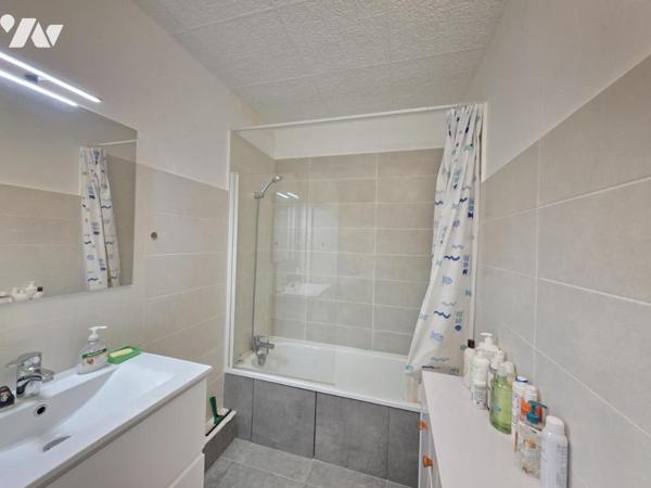 Appartement Type 3+ place de parking privatif + cave