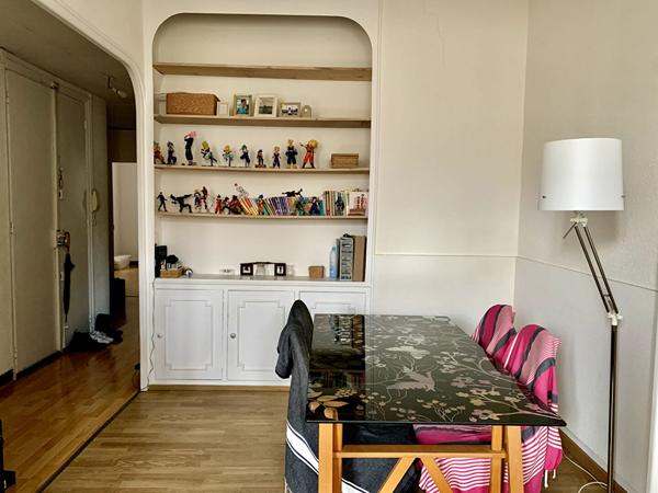 A vendre appartement de 3 pièces à Marseille13006 , entre Castellane et Perier