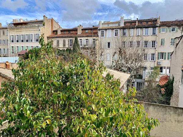 A vendre appartement de 3 pièces à Marseille13006 , entre Castellane et Perier