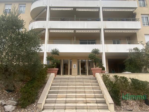 RDJ de Type T3 de 78m2 avec Terrasse, jardin et Garage en sous-sol Caluire-et-Cuire (69300)