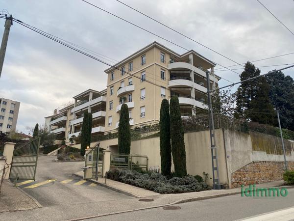 RDJ de Type T3 de 78m2 avec Terrasse, jardin et Garage en sous-sol Caluire-et-Cuire (69300)