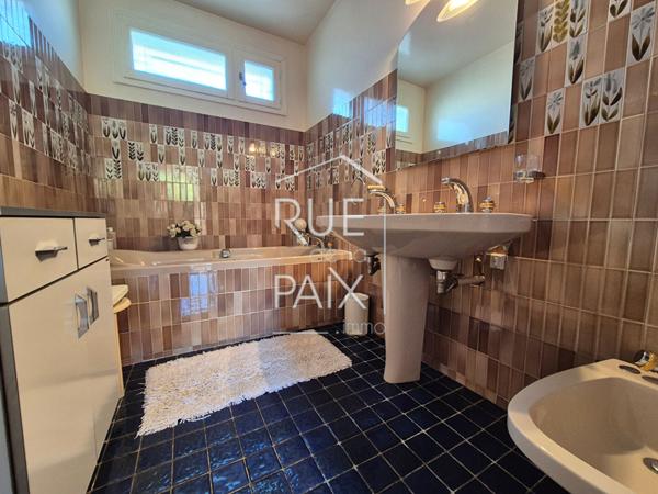 86200 LOUDUN Maison Loudun 6 pièce(s) 169 m2