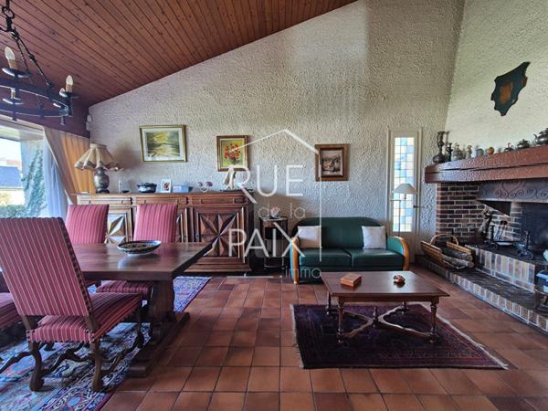 86200 LOUDUN Maison Loudun 6 pièce(s) 169 m2